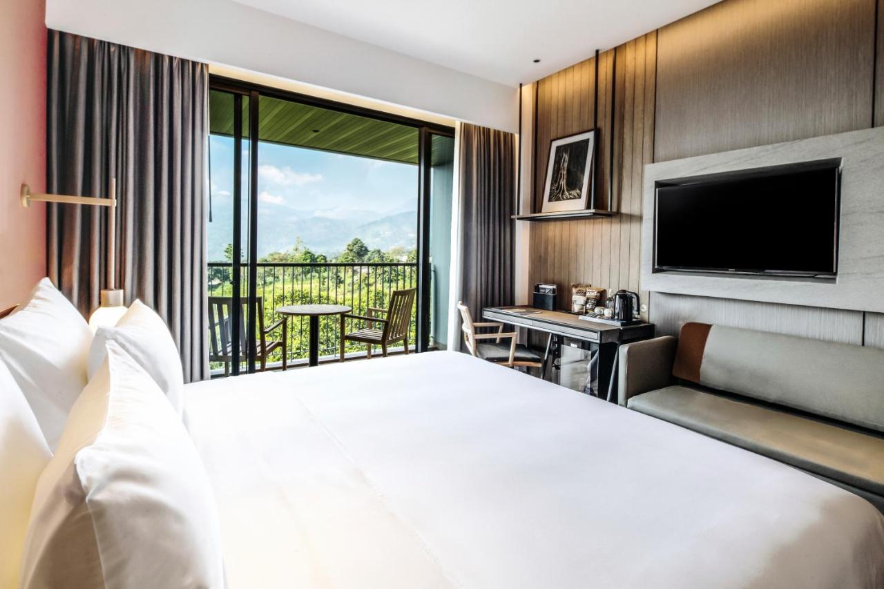 מלון פונקאק The Botanica Sanctuary מראה חיצוני תמונה Deluxe Room