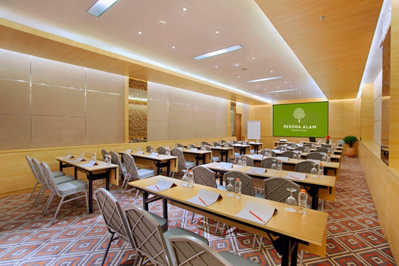 מלון פונקאק The Botanica Sanctuary מראה חיצוני תמונה Meeting room