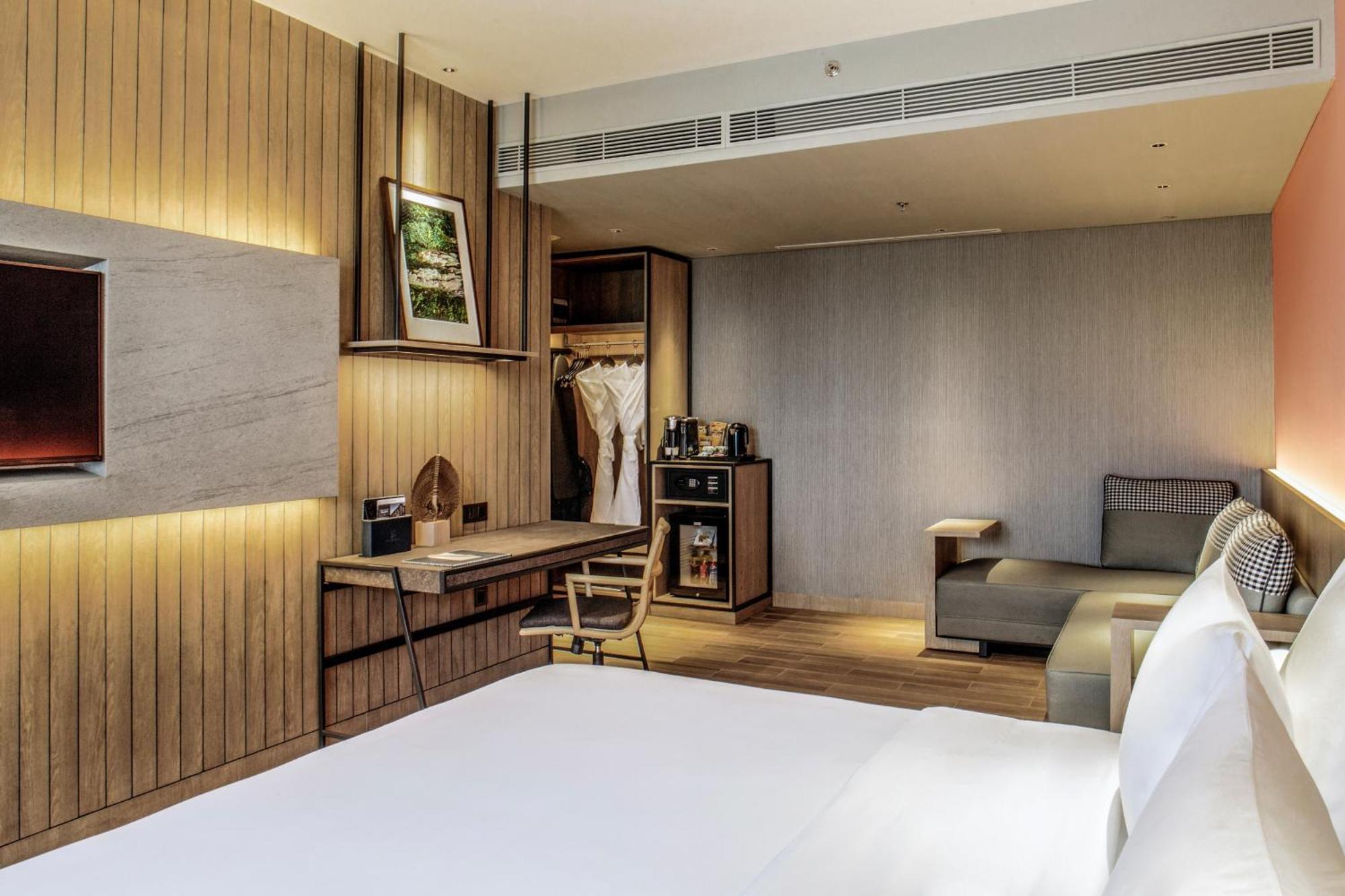 מלון פונקאק The Botanica Sanctuary חדר תמונה Deluxe Room